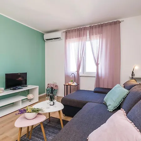 Gorgeous In With House Sea View Apartment Rijeka
