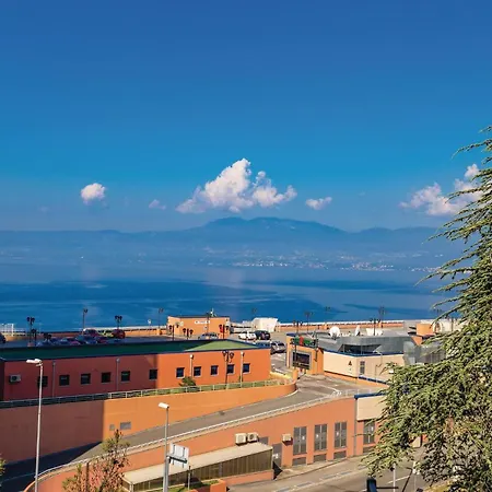 Apartmán Gorgeous In With House Sea View
