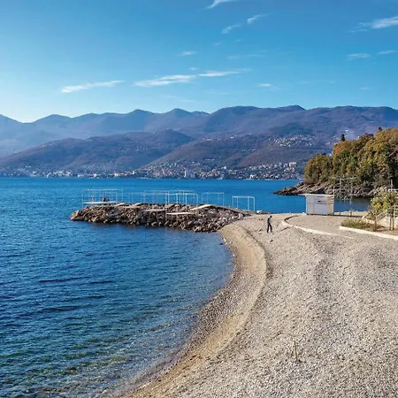 Gorgeous In With House Sea View Apartmán *