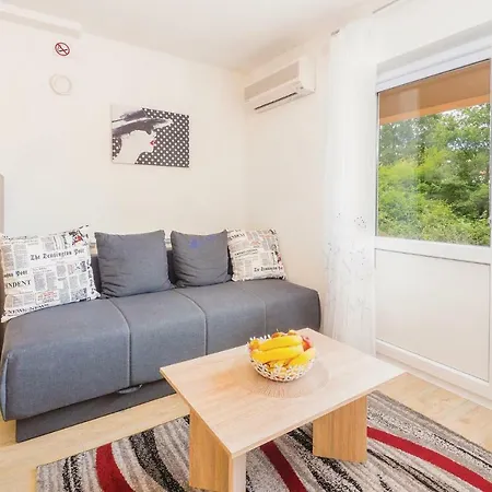 Gorgeous In With House Sea View Apartment